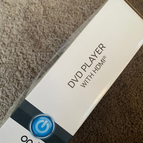 DVD player with HDMI - Picture 2 of 5